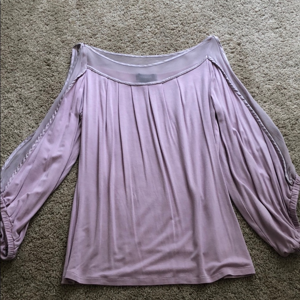 Romantic blouse with draped open sleeves